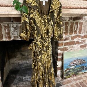Diane Von Furstenberg Brown and Gold Maxi Dress